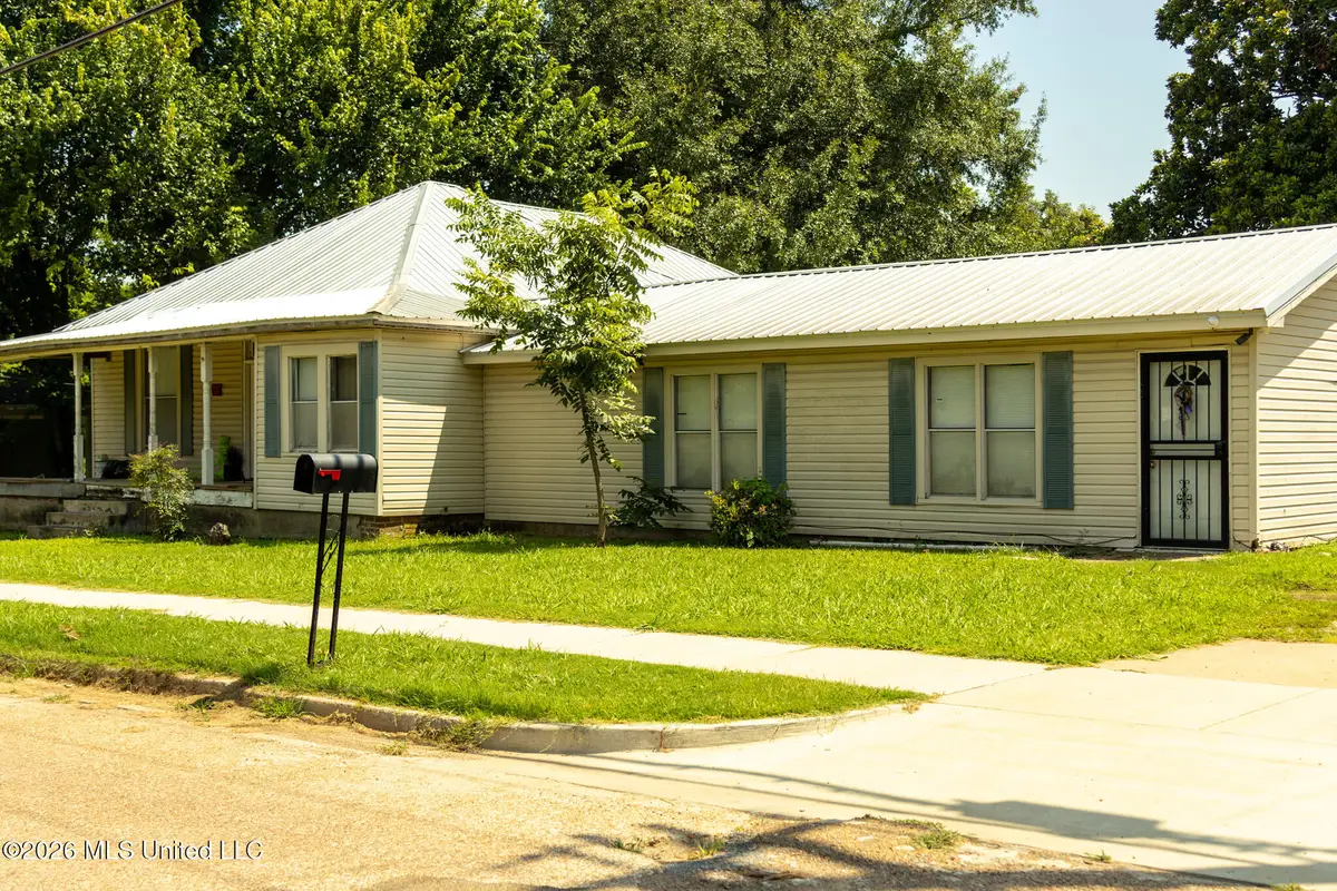 205 Hopson Street, Tutwiler, MS 38963 - #1