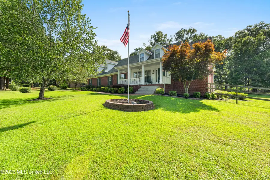 127 W Sweetwater Road, Byhalia, MS 38611 - #2
