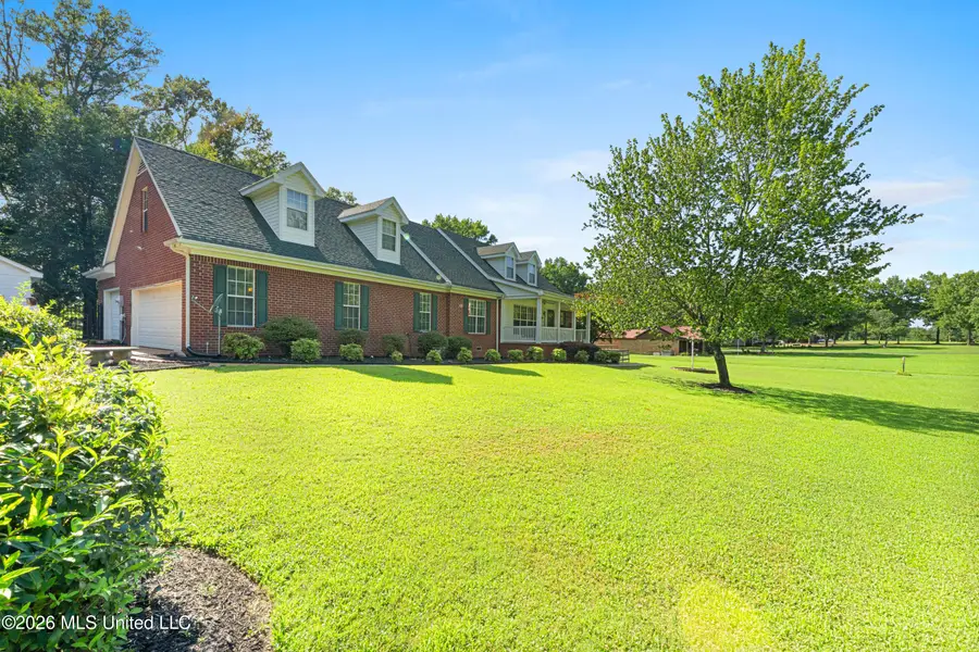 127 W Sweetwater Road, Byhalia, MS 38611 - #3