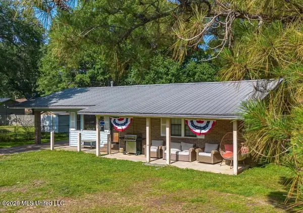 5206 Fern Street, Pascagoula, MS 39567