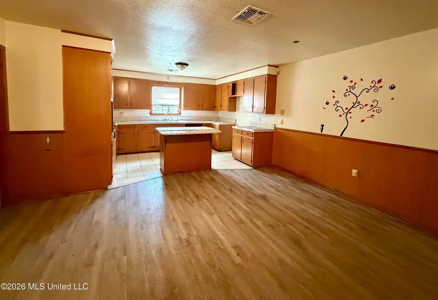 247 Dona Avenue, Jackson, MS 39212 - #3