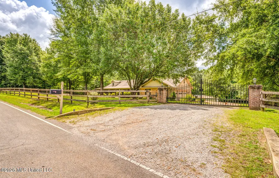 471 Farley Road, Byhalia, MS 38611 - #2