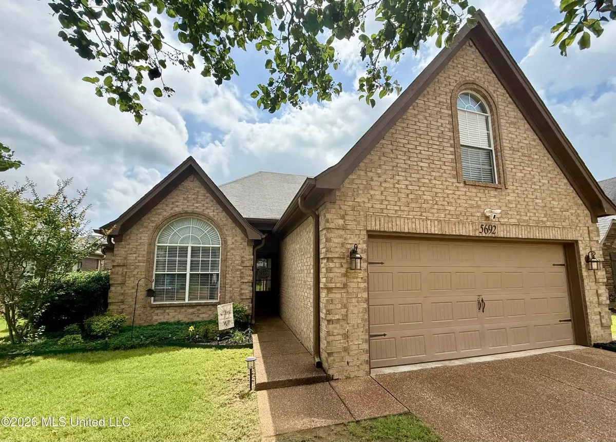 5692 E Bedford Loop, Southaven, MS 38672 - #1