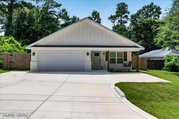 975 Luawai Way, Diamondhead, MS 39525
