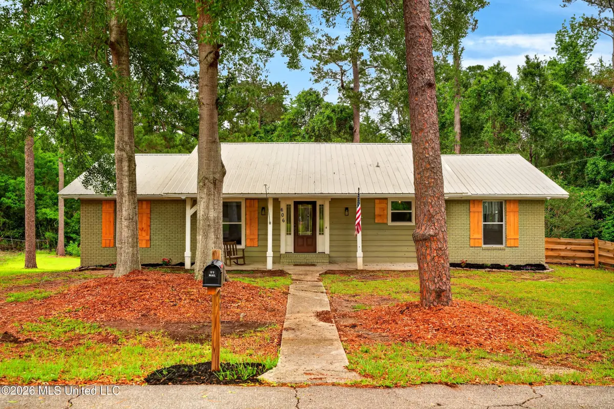 606 Briarwood Lane, Picayune, MS 39466 - #1