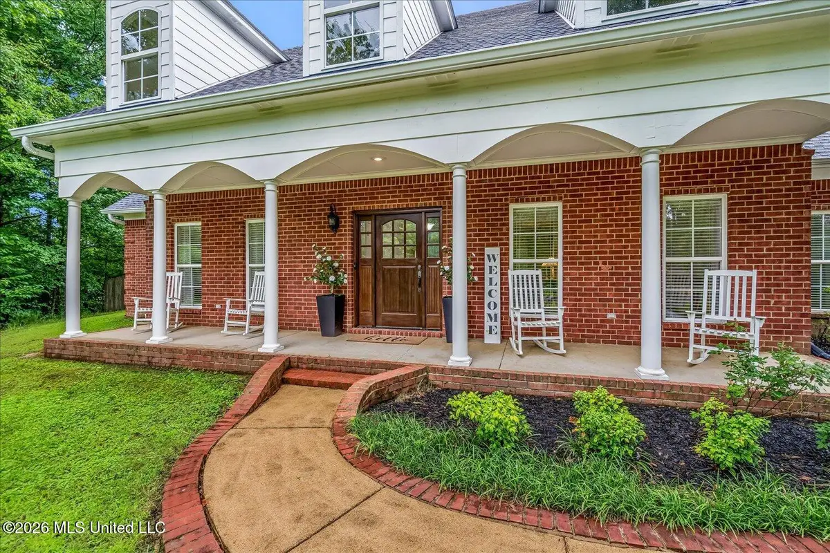 7499 W Ridge Lane, Olive Branch, MS 38654 - #1