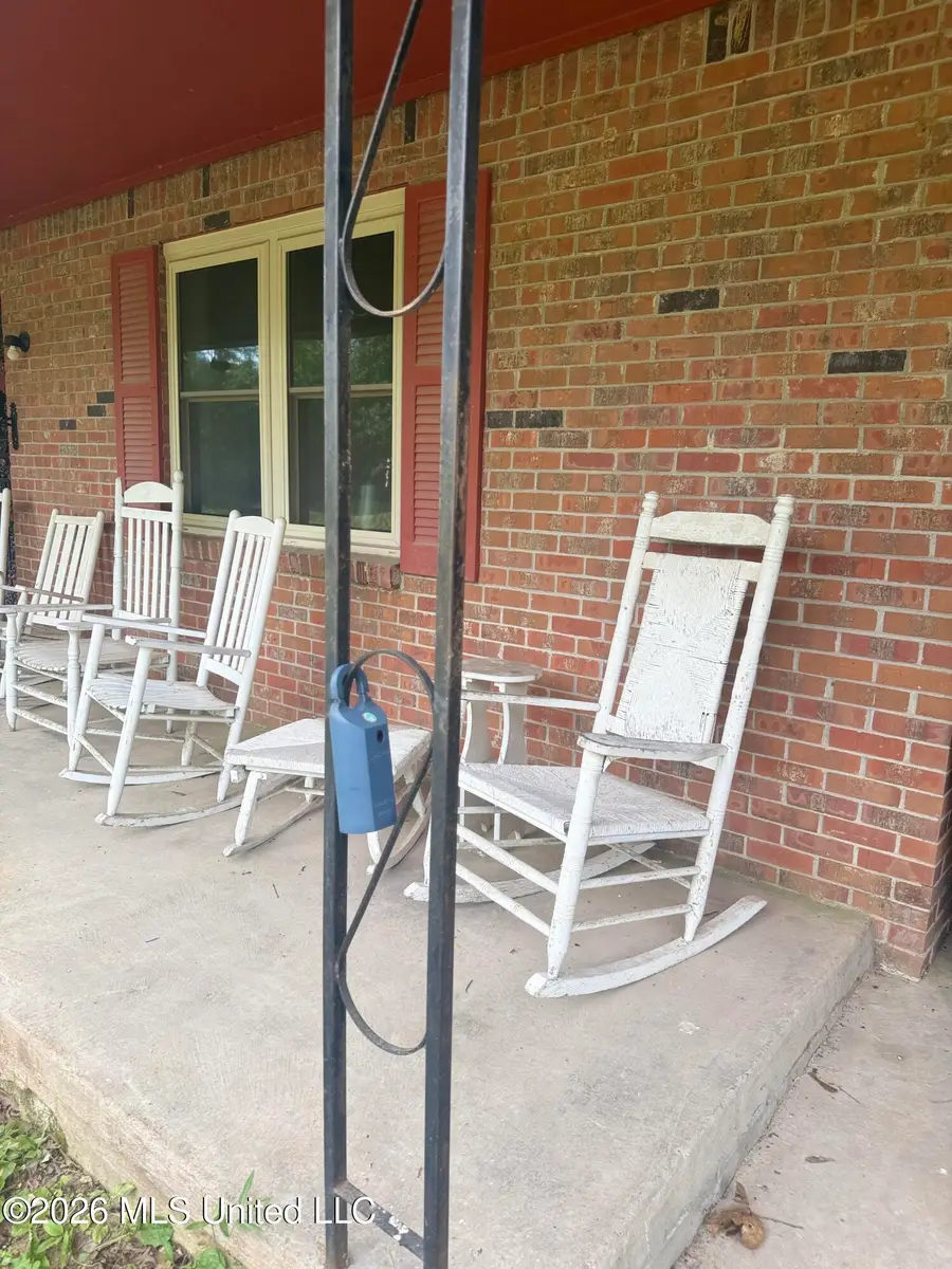 1513 L R L Road, Senatobia, MS 38668 - #3
