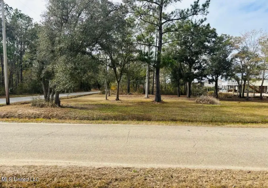 Avenue B 2, Bay Saint Louis, MS 39520 - #2