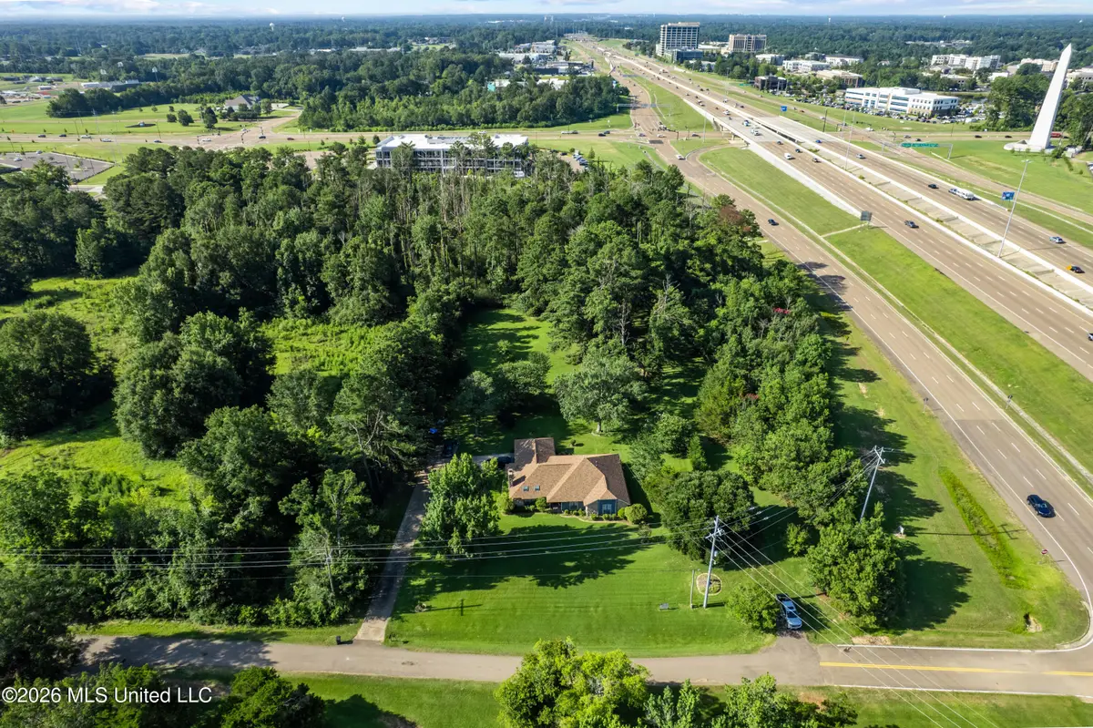 127 Carl Avenue, Ridgeland, MS 39157 - #1