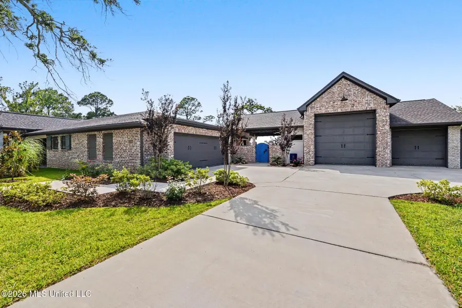 927 N Shore Drive, Biloxi, MS 39532 - #3
