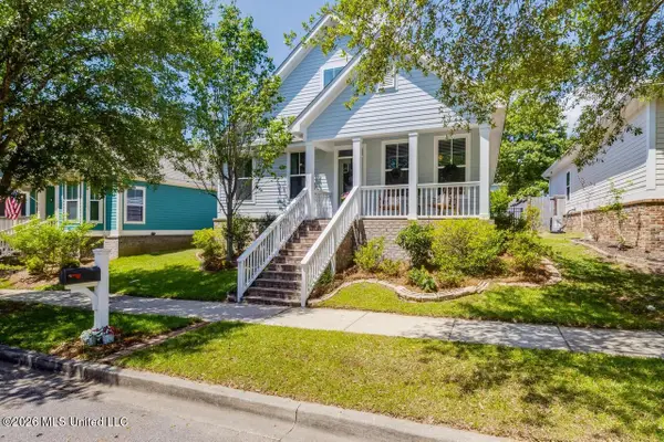 13056 Holly Springs Avenue, Biloxi, MS 39532