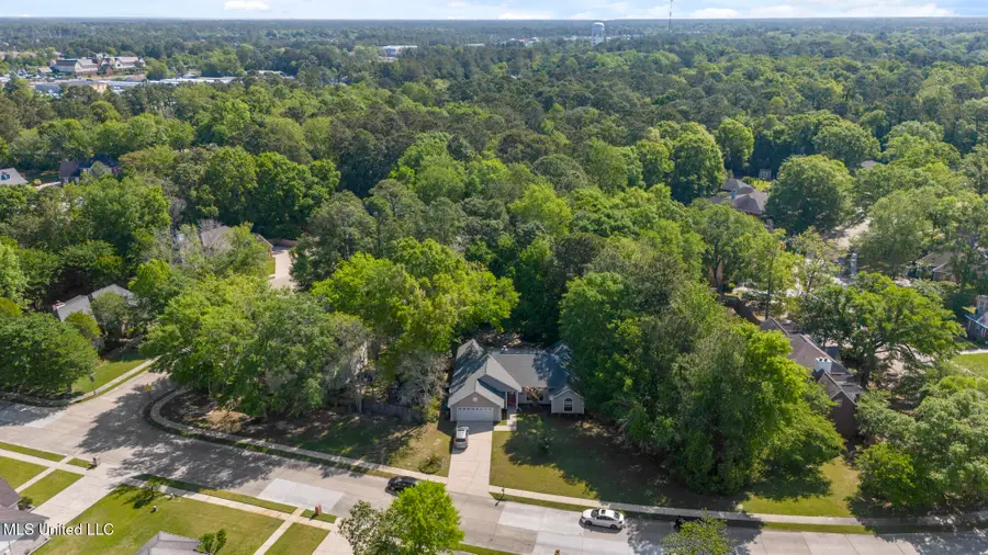 124 Cedar Street, Biloxi, MS 39530 - #2