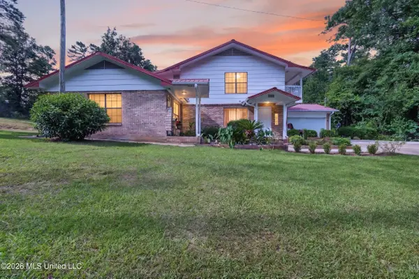 929 Crooked Creek Road, Silver Creek, MS 39663