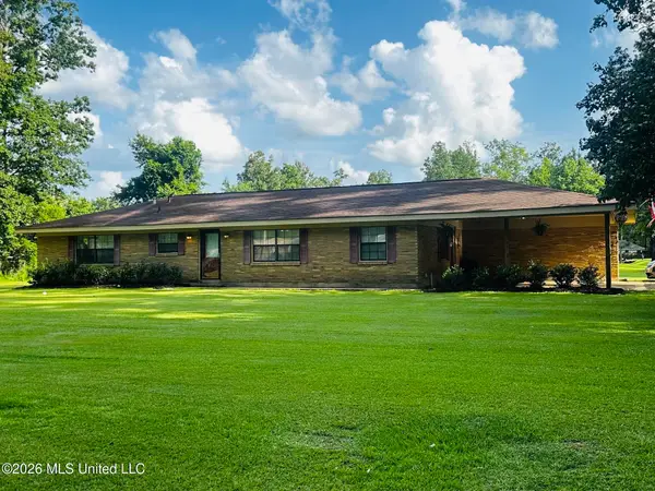 1387 E 1st Street, Forest, MS 39074