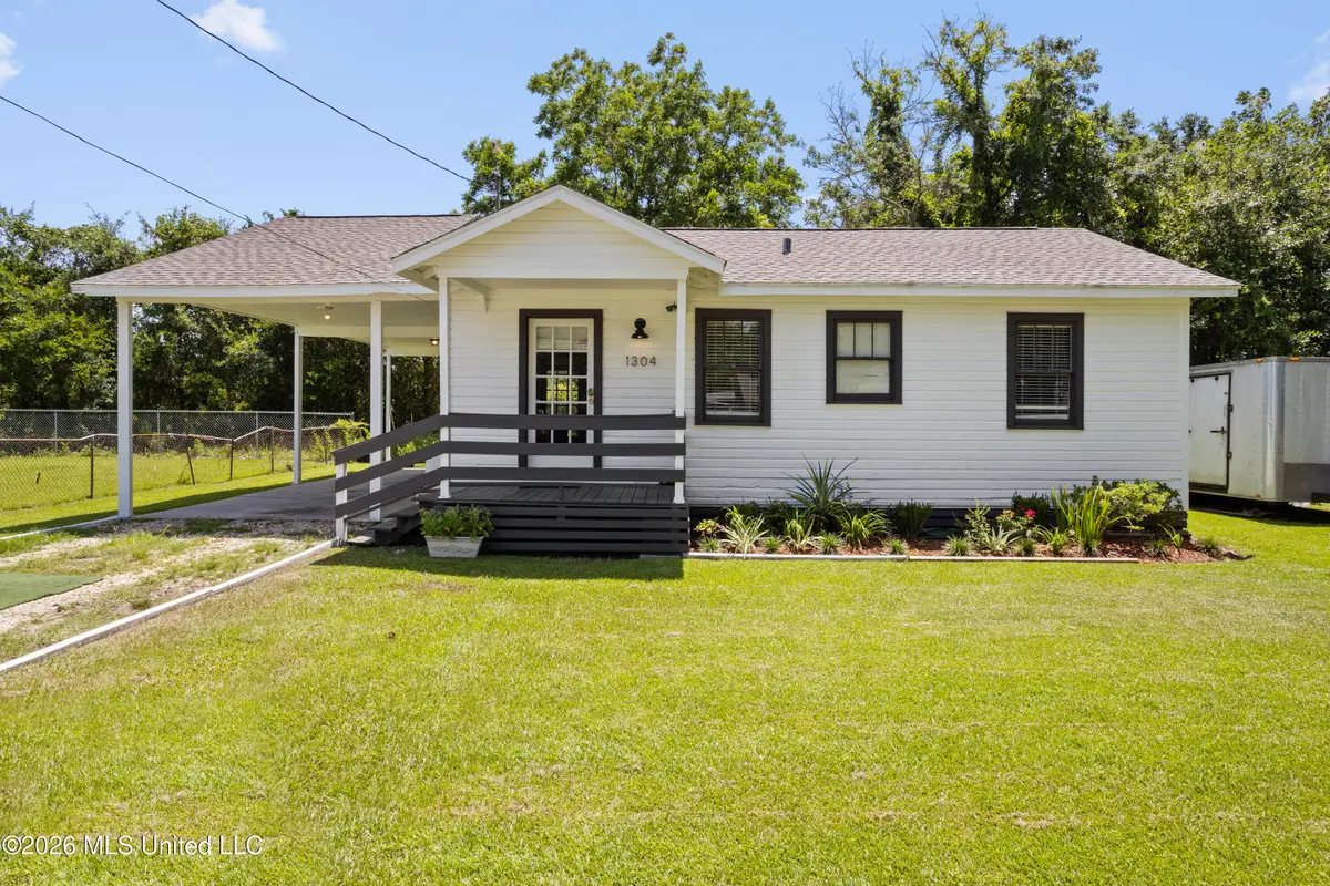 1304 Mantou Street, Pascagoula, MS 39567 - #1
