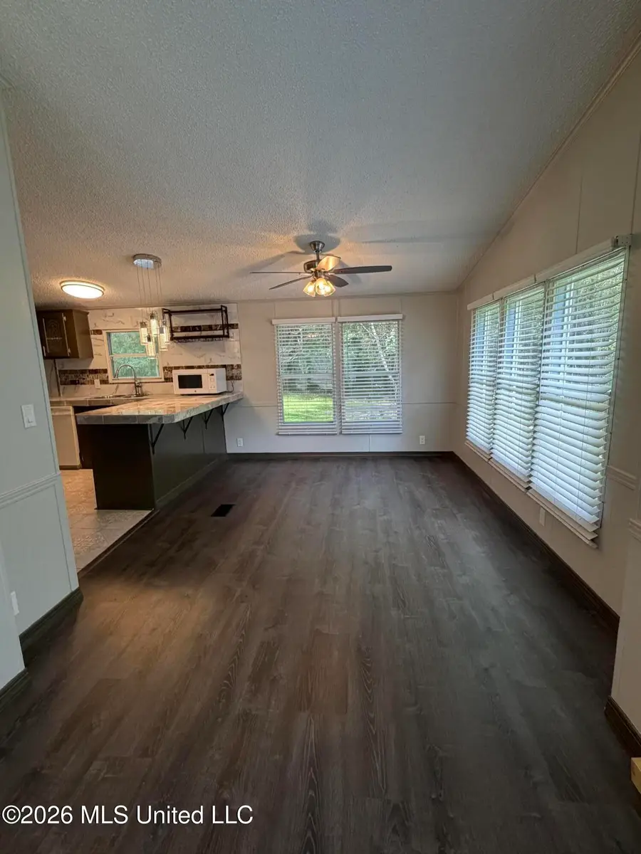 88 Embry Road, Byhalia, MS 38611 - #3