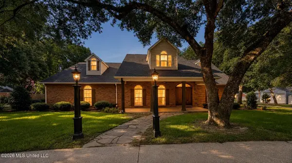 7504 Park Ridge Drive, Moss Point, MS 39562