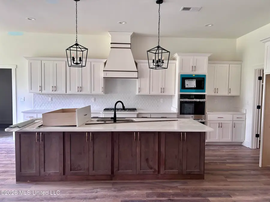 1316 Pebble Cove South, Byhalia, MS 38611 - #3