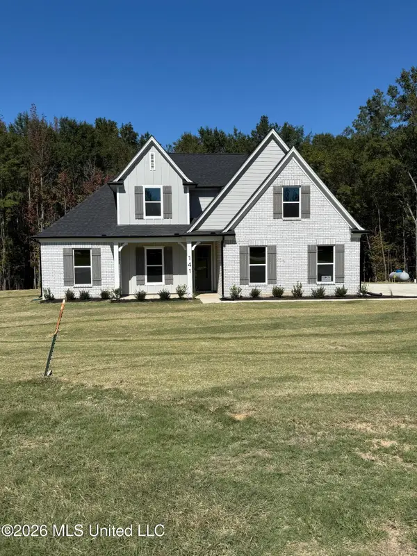 312 Centerline Roper Loop, Byhalia, MS 38611