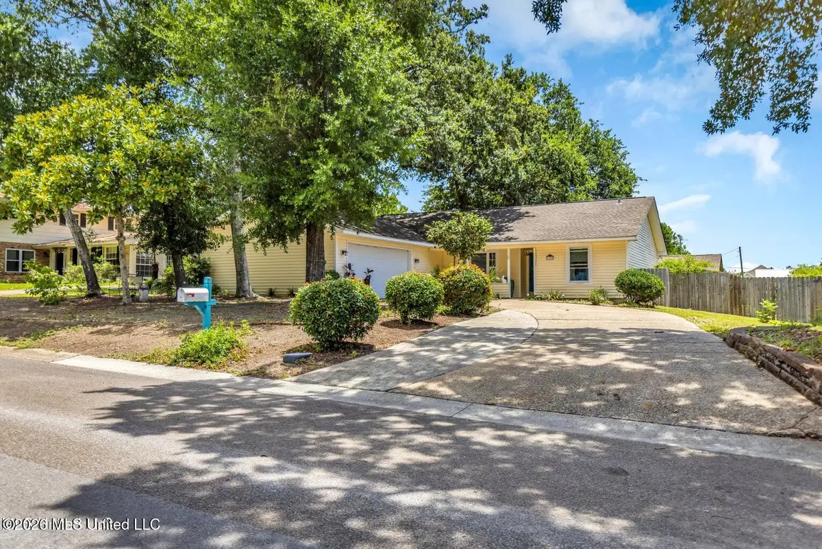 109 Palm Avenue, Pass Christian, MS 39571 - #1