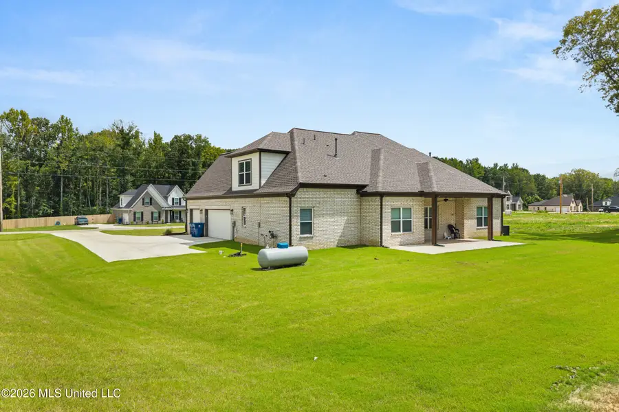 230 Centerline Roper Loop, Byhalia, MS 38611 - #3