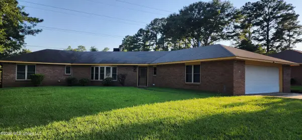 1233 Scots Glen, Jackson, MS 39204