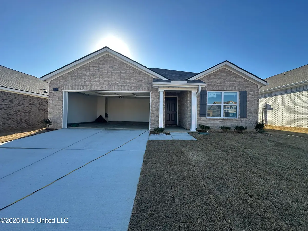 110 Pine Street, Byhalia, MS 38611 - #1
