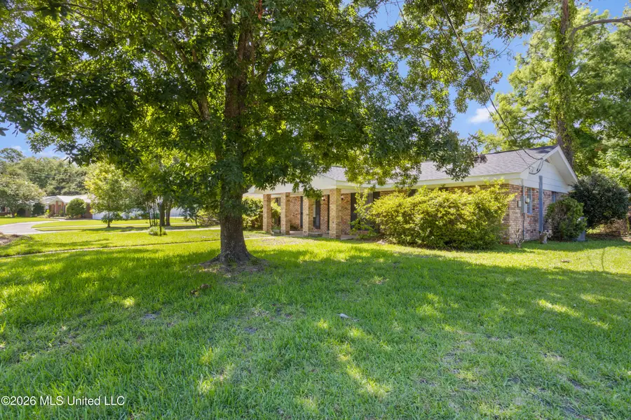 2518 Parkwood Place, Ocean Springs, MS 39564 - #3