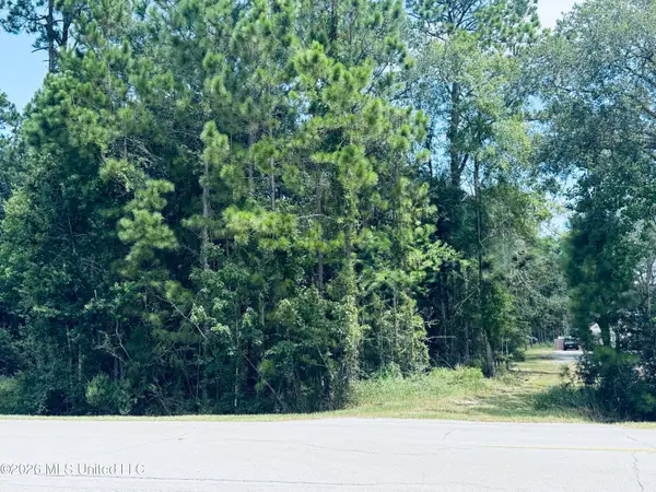 000 Old Spanish Trail, Ocean Springs, MS 39564
