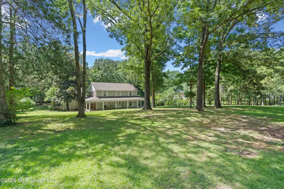 7130 Country Oaks Drive, Southaven, MS 38672 - #1