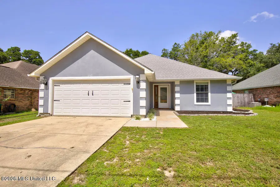1517 Porpoise Street, Ocean Springs, MS 39564 - #2