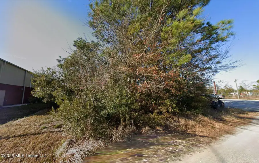 6601 Service Drive, Moss Point, MS 39563 - #2
