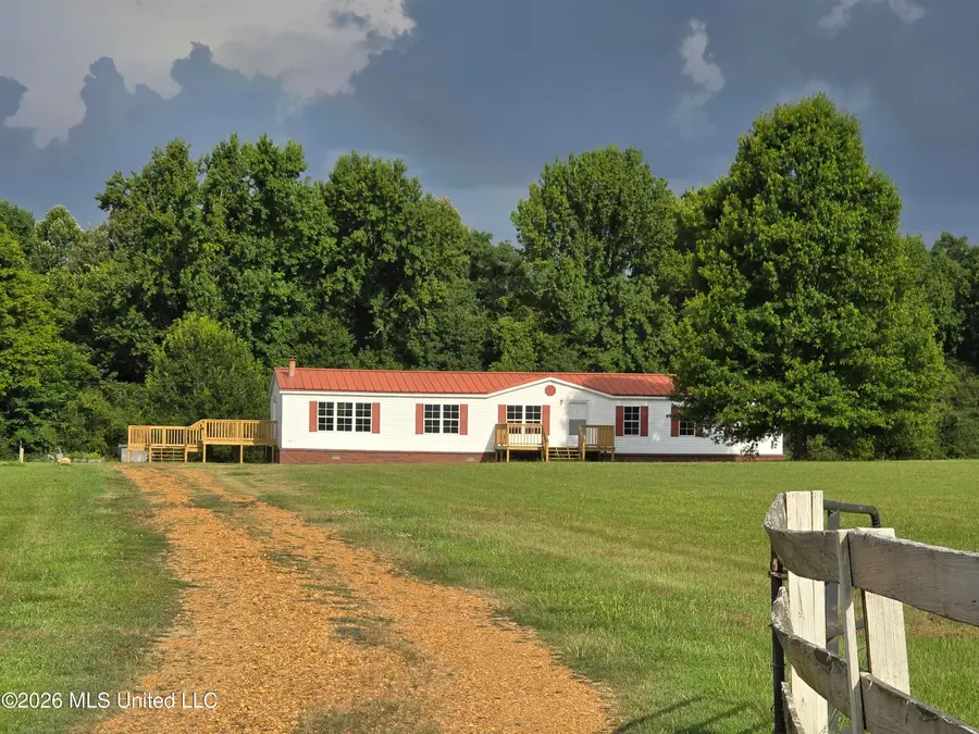 104 Baylor Road, Senatobia, MS 38668 - #3