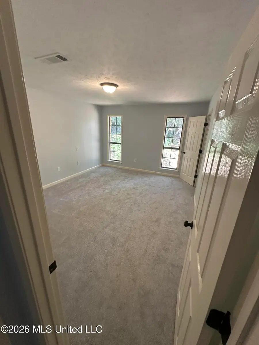 1528 Tracewood Drive, Jackson, MS 39211 - #2