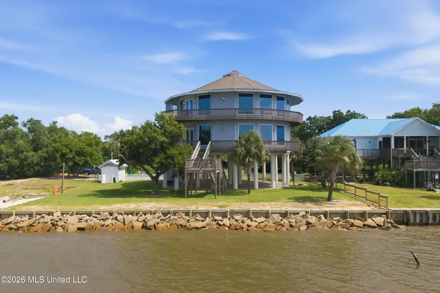 6017 W Belle Fontaine Drive, Ocean Springs, MS 39564 - #3