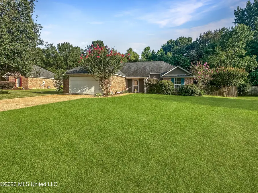 631 Southern Oaks Drive, Florence, MS 39073 - #2