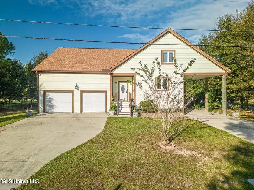 13 Chantilly Terrace, Bay Saint Louis, MS 39520 - #1