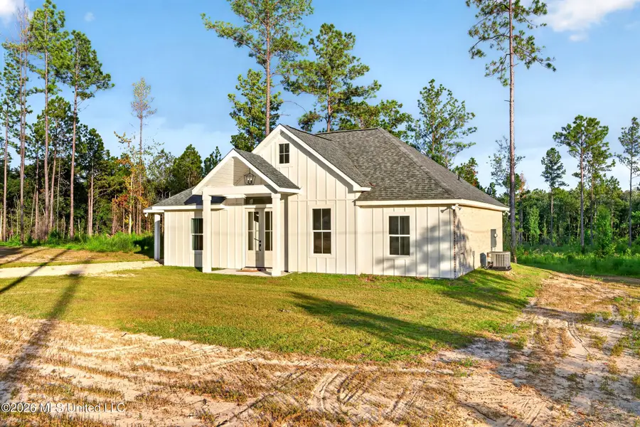 1042 Savannah Millard Road, Poplarville, MS 39470 - #3
