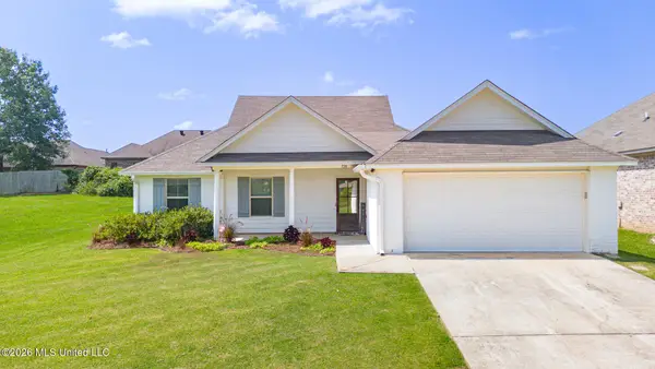 720 Sawgrass Lakes Drive, Brandon, MS 39042