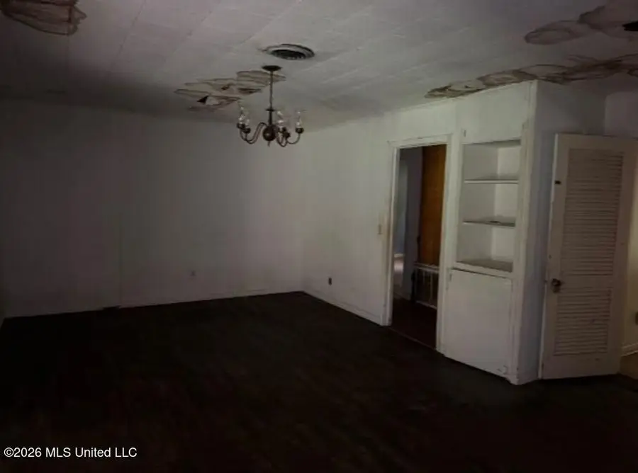 1123 Broadmoor Avenue, Columbia, MS 39429 - #2