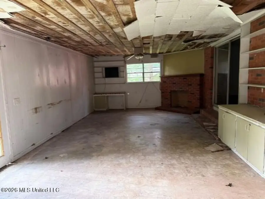 1123 Broadmoor Avenue, Columbia, MS 39429 - #3