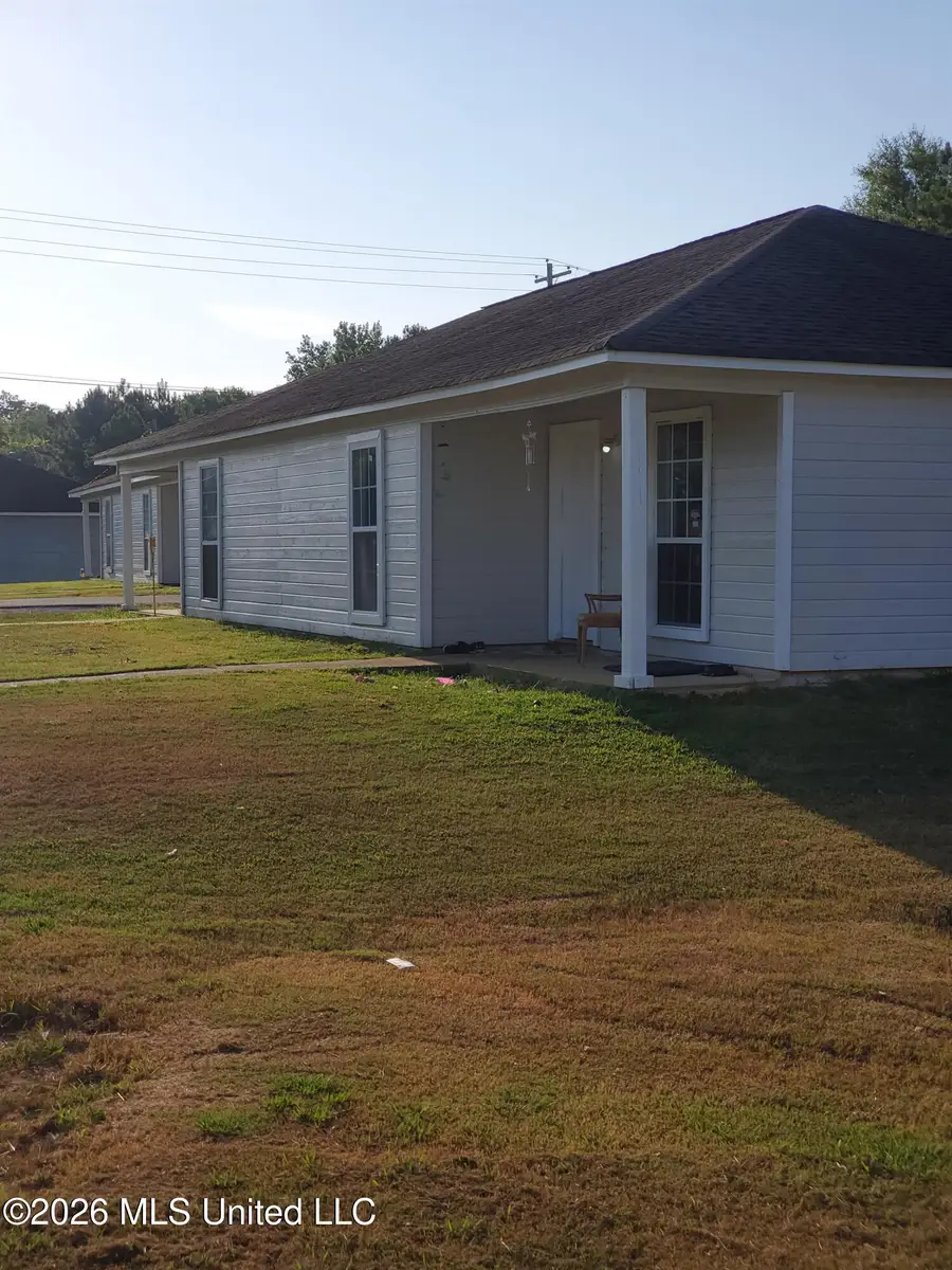 101 W 10th Street, Verona, MS 38879 - #2