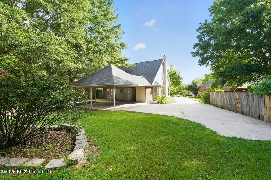 326 Crestview Drive, Madison, MS 39110 - #3