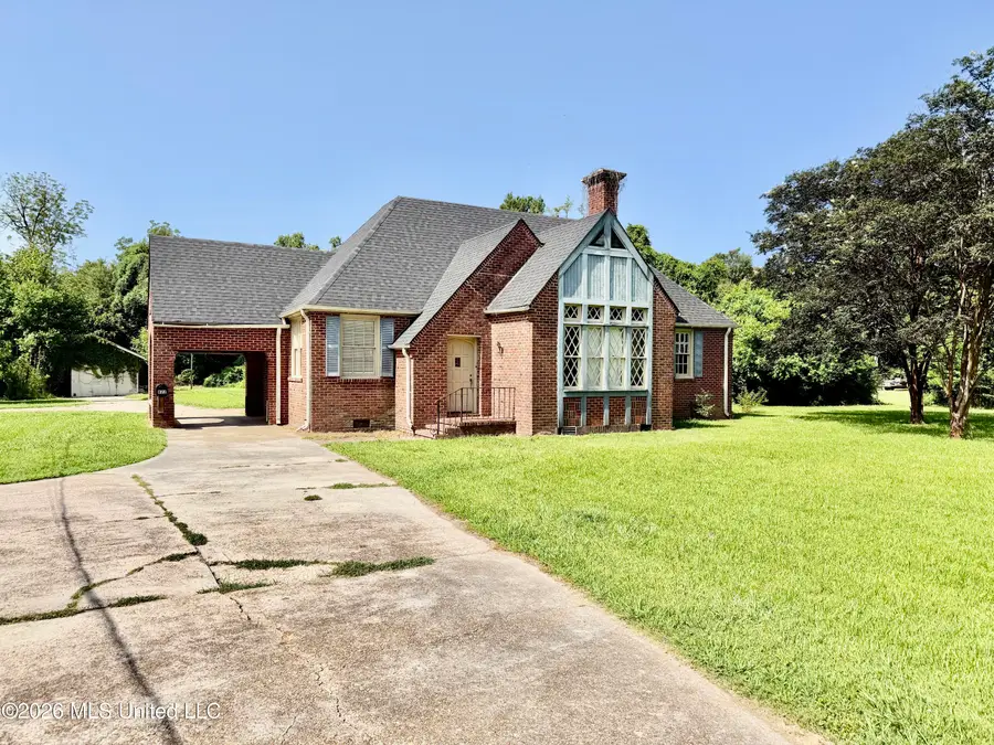 822 Oakhurst Avenue, Clarksdale, MS 38614 - #2