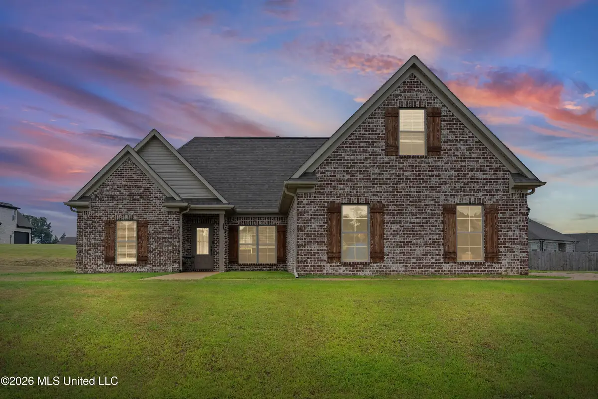 103 Cross Creek Drive, Senatobia, MS 38668 - #1