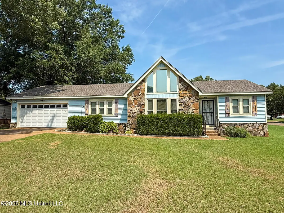 6640 Black Thorne Drive, Walls, MS 38680 - #1