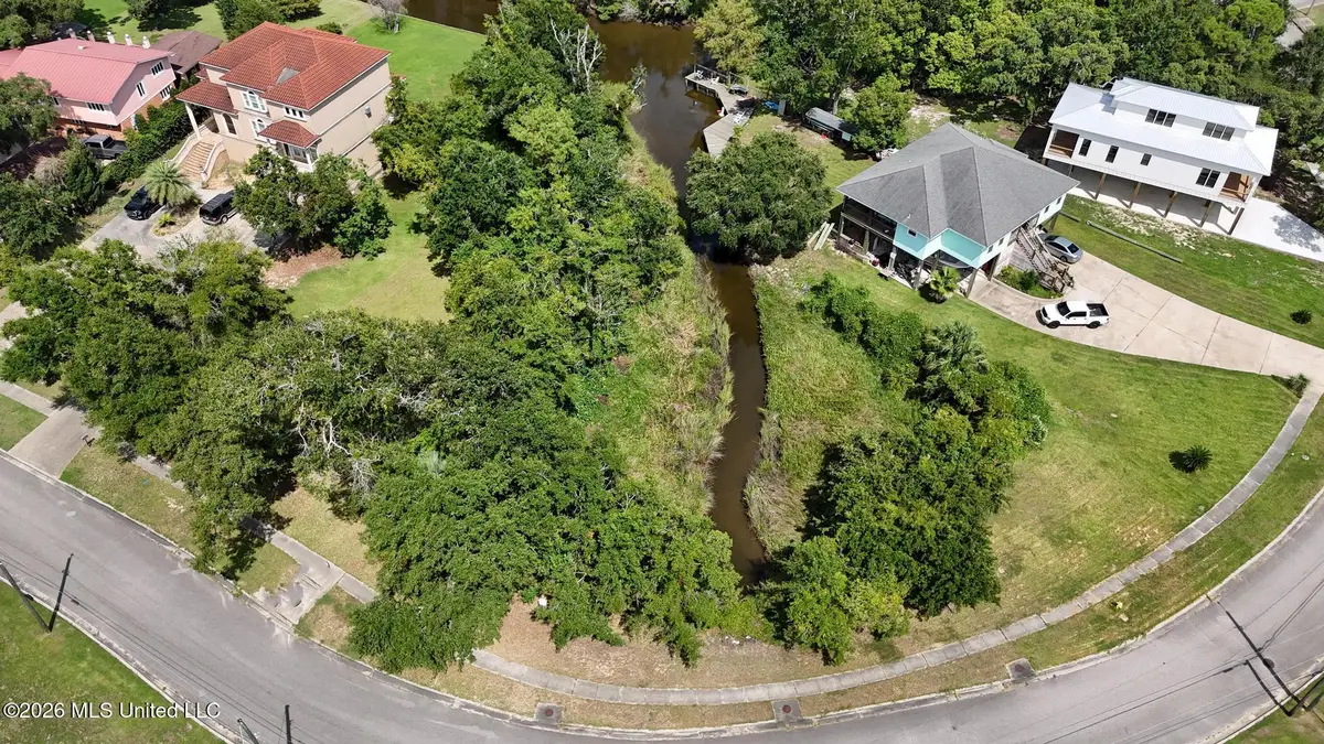 1328 Kensington Drive, Biloxi, MS 39530 - #1