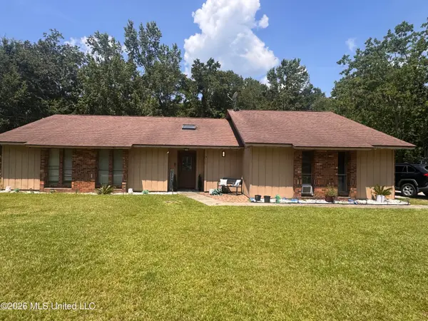 3117 N 2nd Street, Ocean Springs, MS 39564