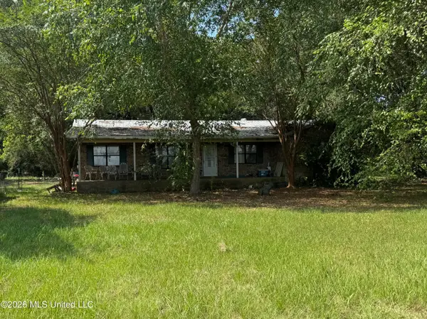119 Elbert Stringer Lane, Lucedale, MS 39452