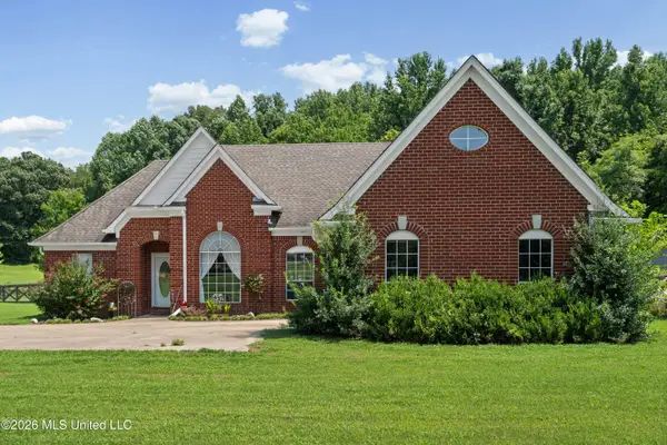 7961 Misty Meadows Drive, Lake Cormorant, MS 38641